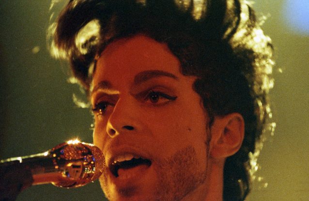 Caça à herança: mais de 900 pessoas reclamam ser irmãos ou filhos de Prince