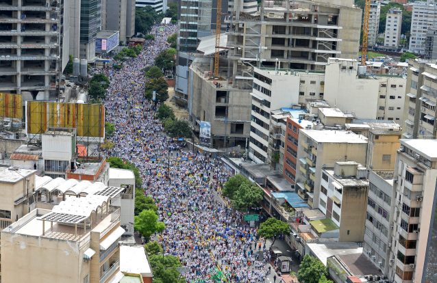 Capital da Venezuela tomada por manifestantes
