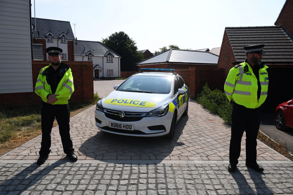 Casal britânico encontrado envenenado com o mesmo agente que envenenou os Skripal