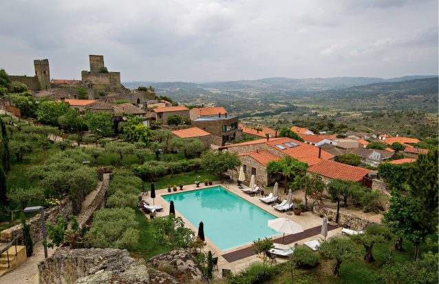 Casas do Côro: O luxo mora na aldeia