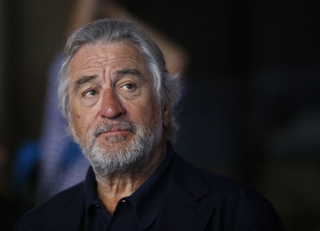 Censurado: De Niro veste-se de "Touro Enraivecido" para deixar Trump KO em 55 segundos