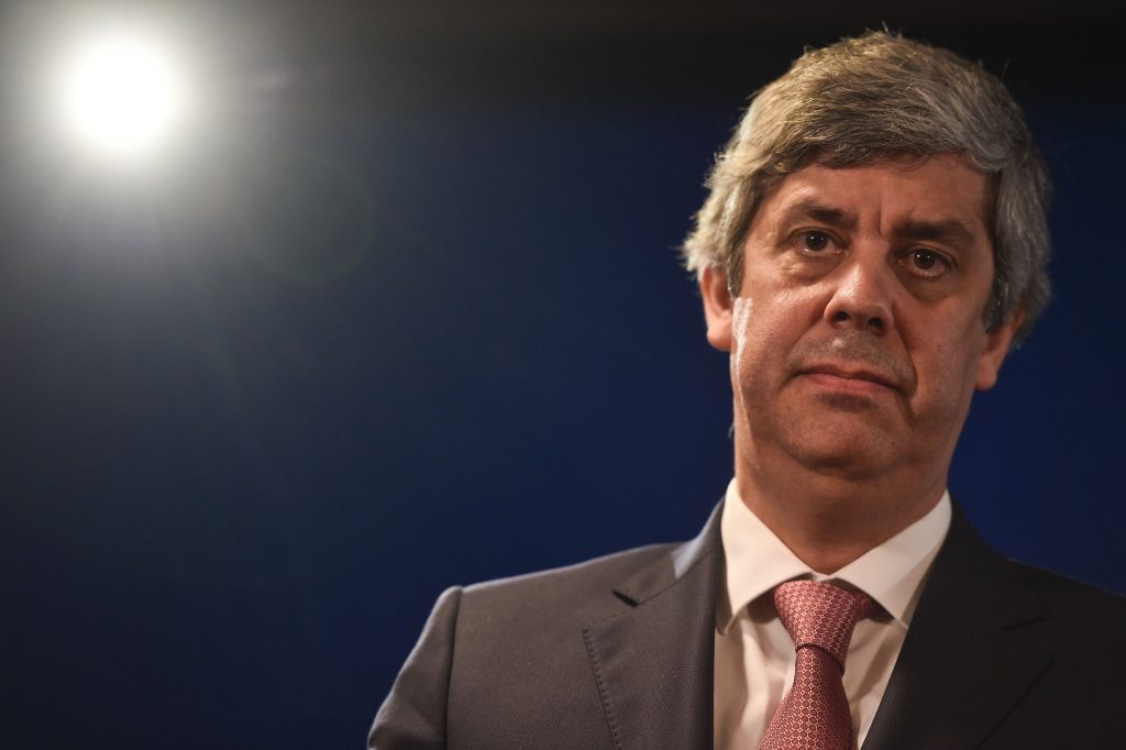 Centeno diz que país vive "realidade completamente distinta" no cumprimento do défice