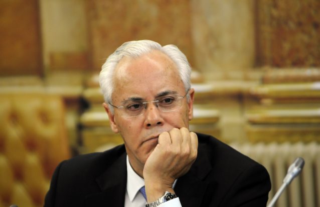 CGA paga pensão dourada a Macedo a partir de março