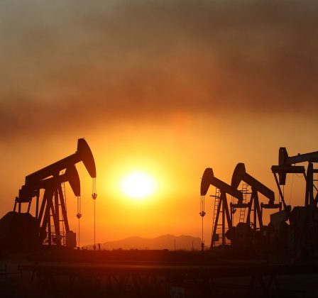 Chegámos ao fim do petróleo barato?