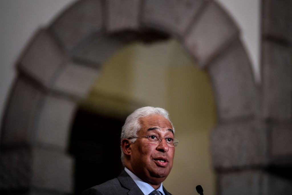 Cinco novos ministros no novo Governo de António Costa