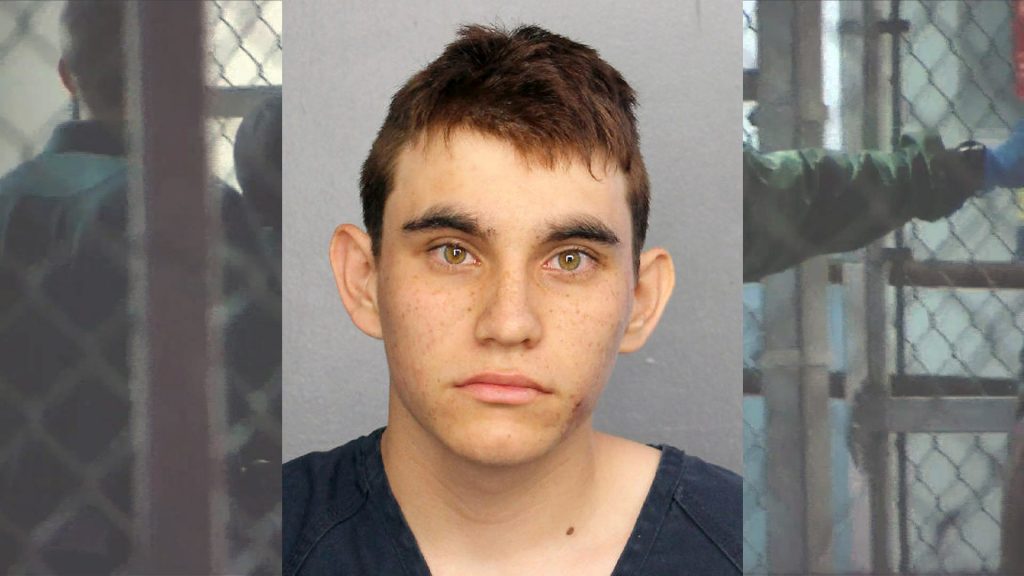Colegas do autor do tiroteio em escola na Florida "previram" o ataque EUA