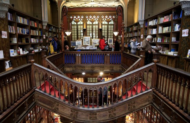 Com a ajuda de Harry Potter, a Livraria Lello regressa a 1906 num dia de festa