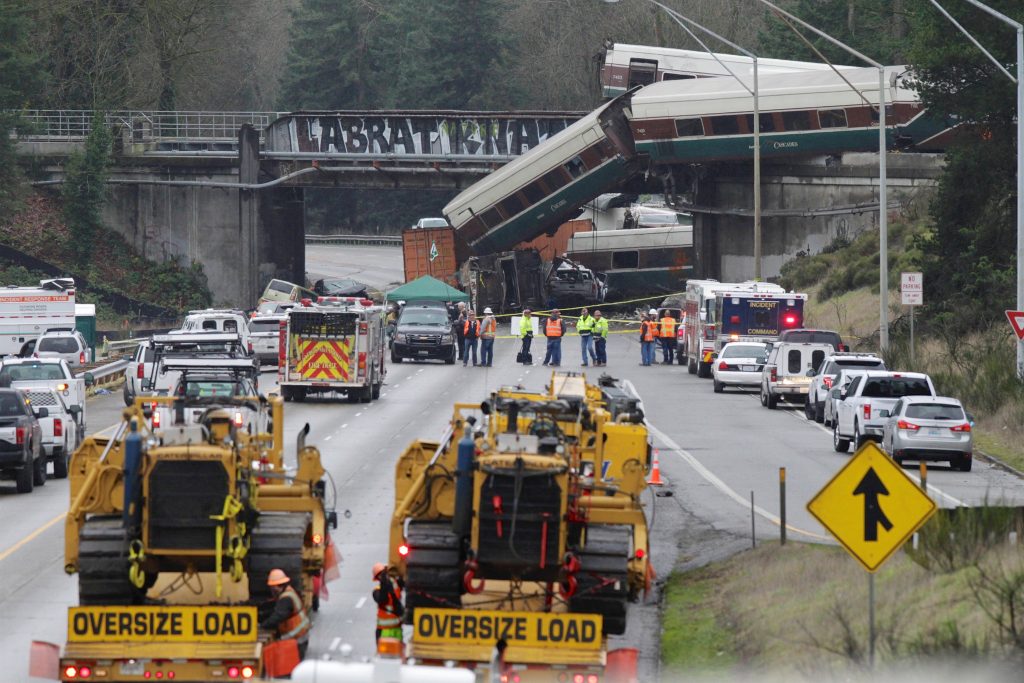 Comboio que descarrilou em Seattle circulava a uma velocidade duas vezes superior à permitida