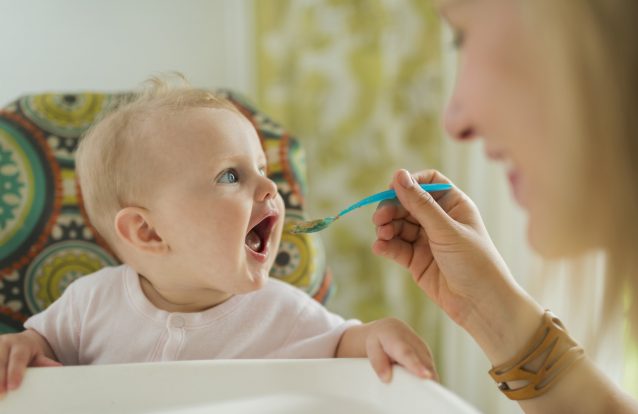 Comida processada e embalagens de plástico podem ser maus para os seus filhos