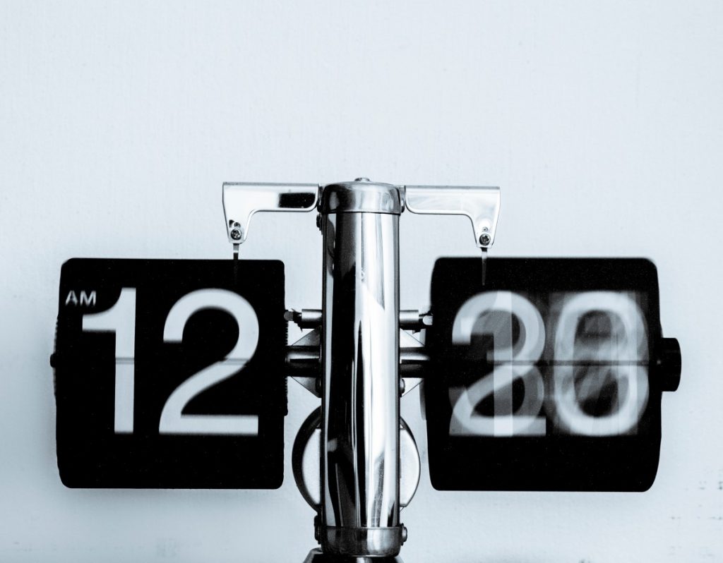 Comissão Europeia vai mesmo propor fim da mudança da hora