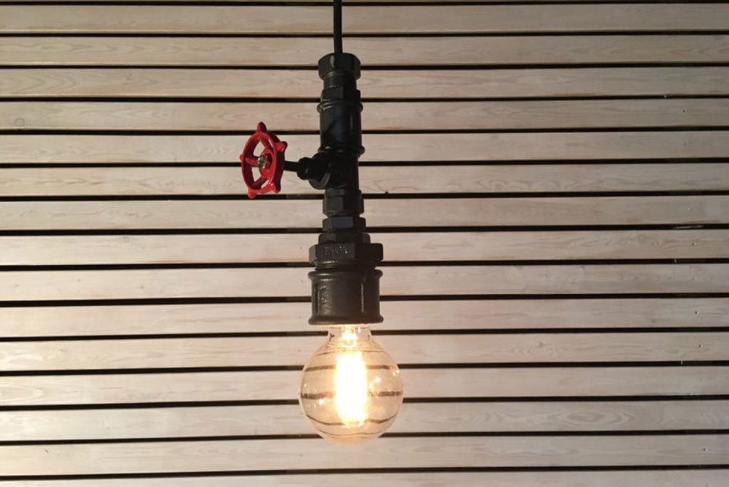 Compensa voltar à tarifa regulada? Compare os preços na sua fatura da luz