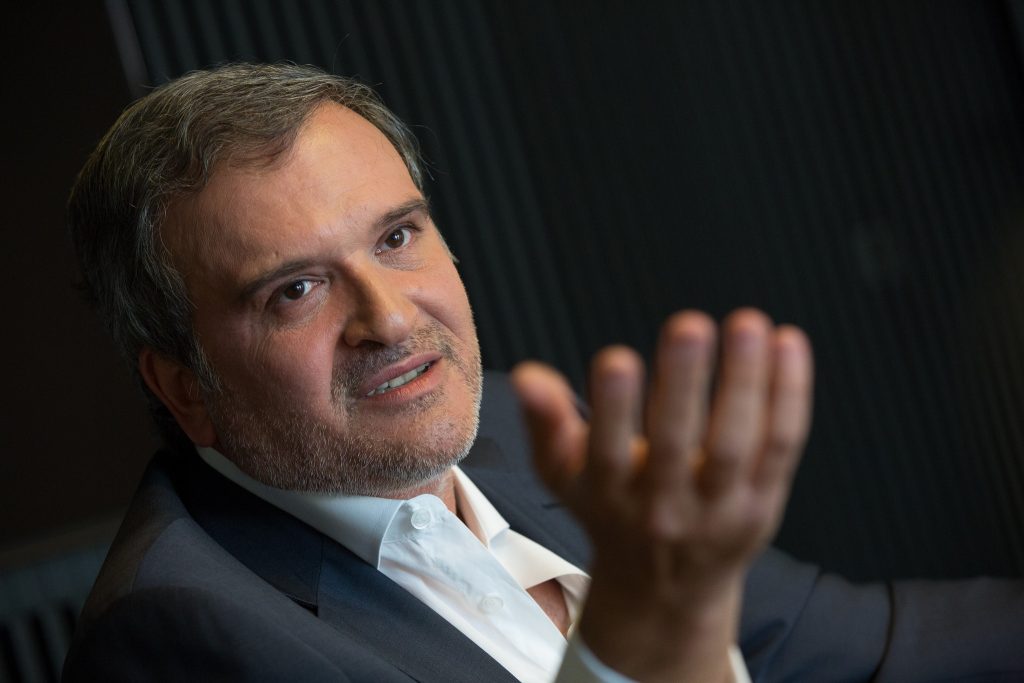 Contribuintes podem vir a suportar nova factura de 8,3 milhões com banco de Miguel Relvas