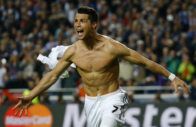 Cristiano Ronaldo recusa tatuagens e piercings. Tudo por uma boa causa