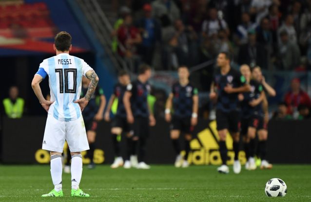 Croácia abate Messi e companhia e já está nos oitavos