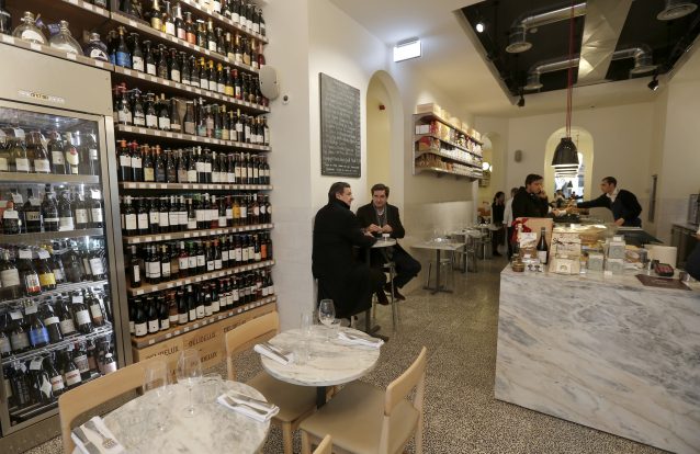 DeliDelux: Cem metros quadrados de coisas boas