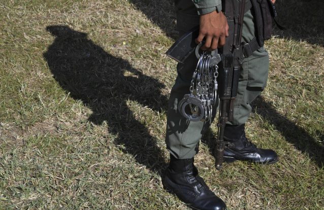 Detido pedófilo suspeito de violar mais de 50 crianças e adolescentes na Venezuela