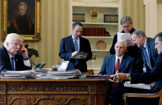 Dos homens do Presidente, já só sobra um na Casa Branca