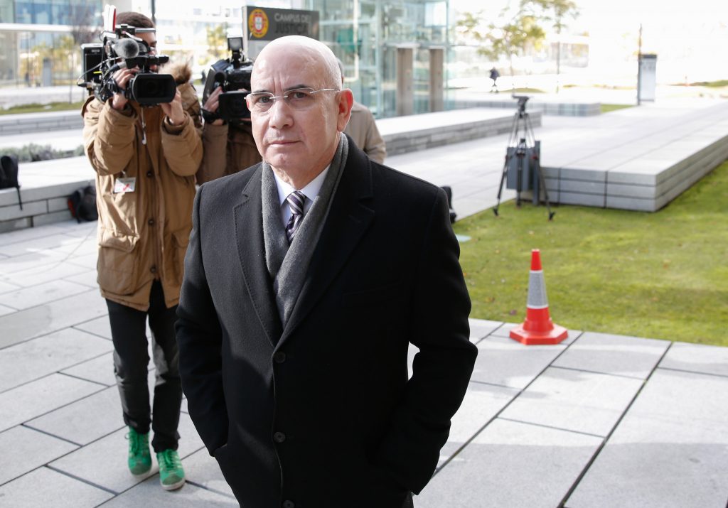 Duarte Lima entregou-se para cumprir pena de prisão,  PSD avança com expulsão