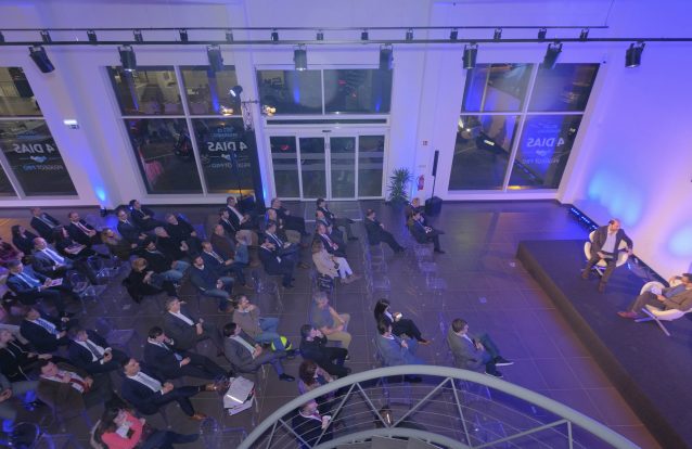 Economia e mobilidade elétrica em debate na PSA Retail