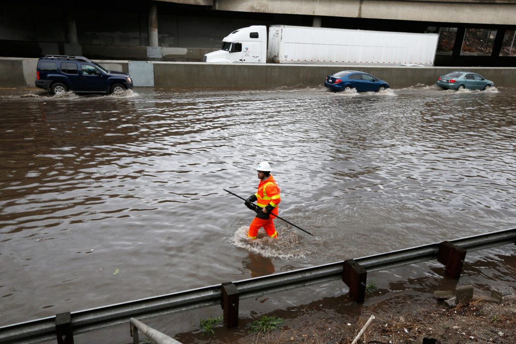 El Nino deixa Califórnia debaixo de água