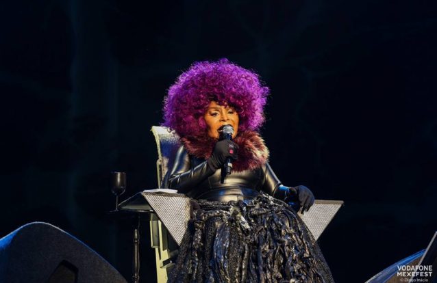 Elza Soares, do “planeta da fome” até ao “fim do mundo”