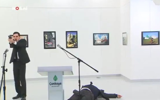 Embaixador russo na Turquia morto a tiro