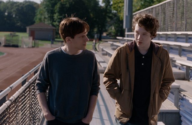 'Ensurdecedor': Como se fala com um filho adolescente?