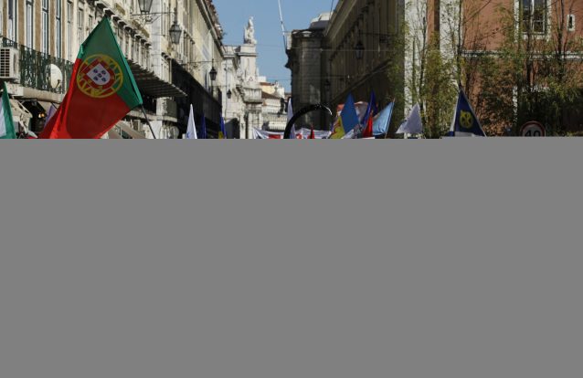 Estivadores (e não só) marcham hoje contra a precariedade