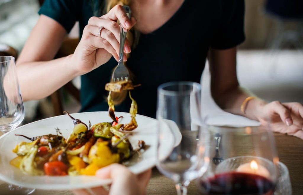 EUA desperdiçam 150 mil toneladas de comida... por dia
