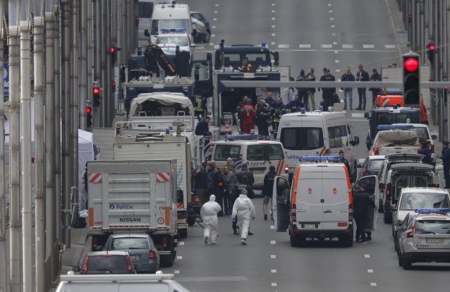 Explosões em Bruxelas fazem pelo menos 34 mortos