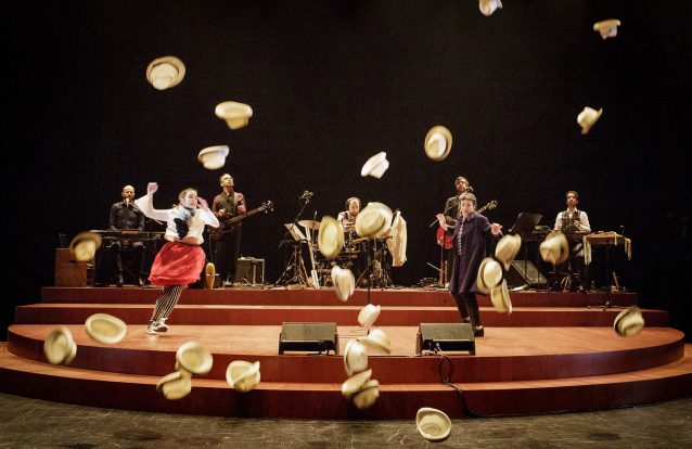 'Fã': Dar música aos supernovos