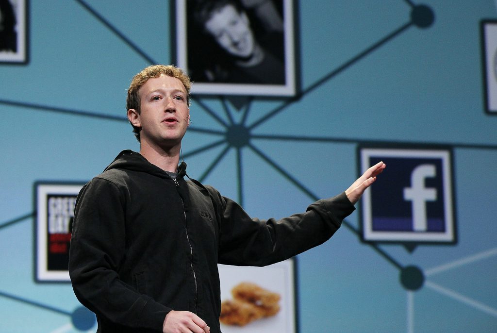 Facebook acusado de discriminação de género nos anúncios de emprego