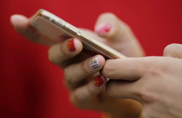 Farra nos Jogos do Rio? Uso do Tinder dispara na Aldeia Olímpica