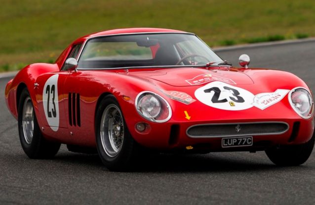 Ferrari pode bater recorde em leilão