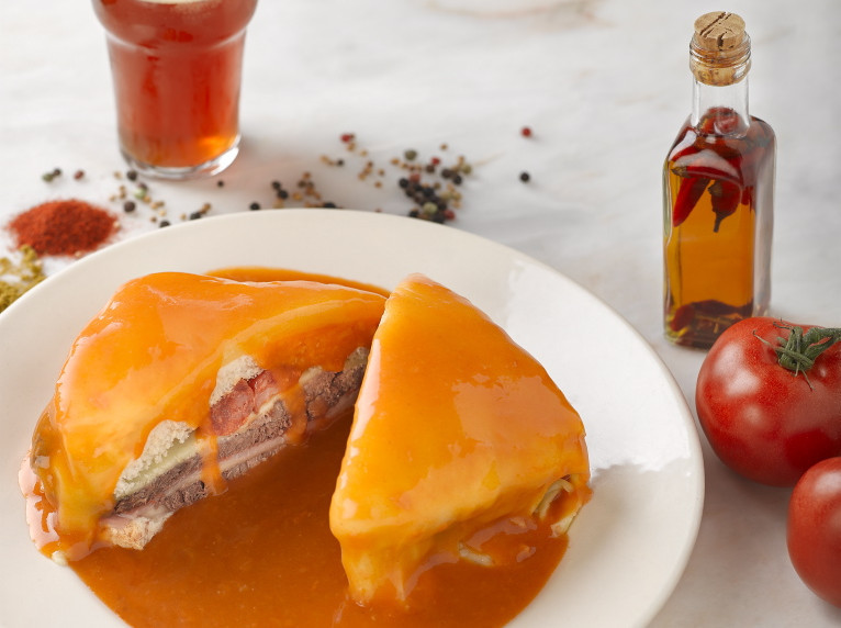 Francesinha, por Hélio Loureiro