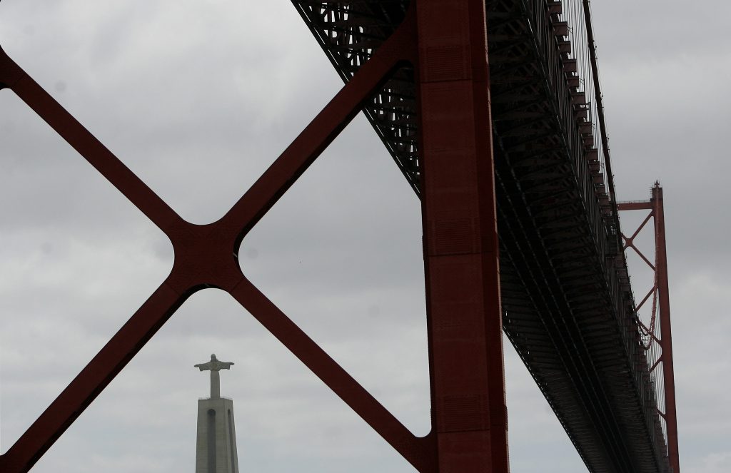 Governo aprova 3 milhões para obras de manutenção na Ponte 25 Abril