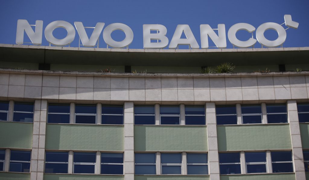 Governo chama partidos para discutir vende do Novo Banco