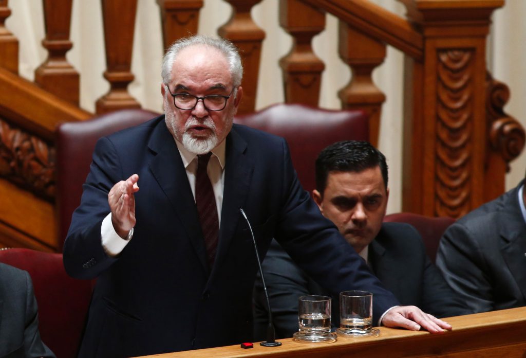 Governo dá "novas oportunidades" à qualificação de adultos