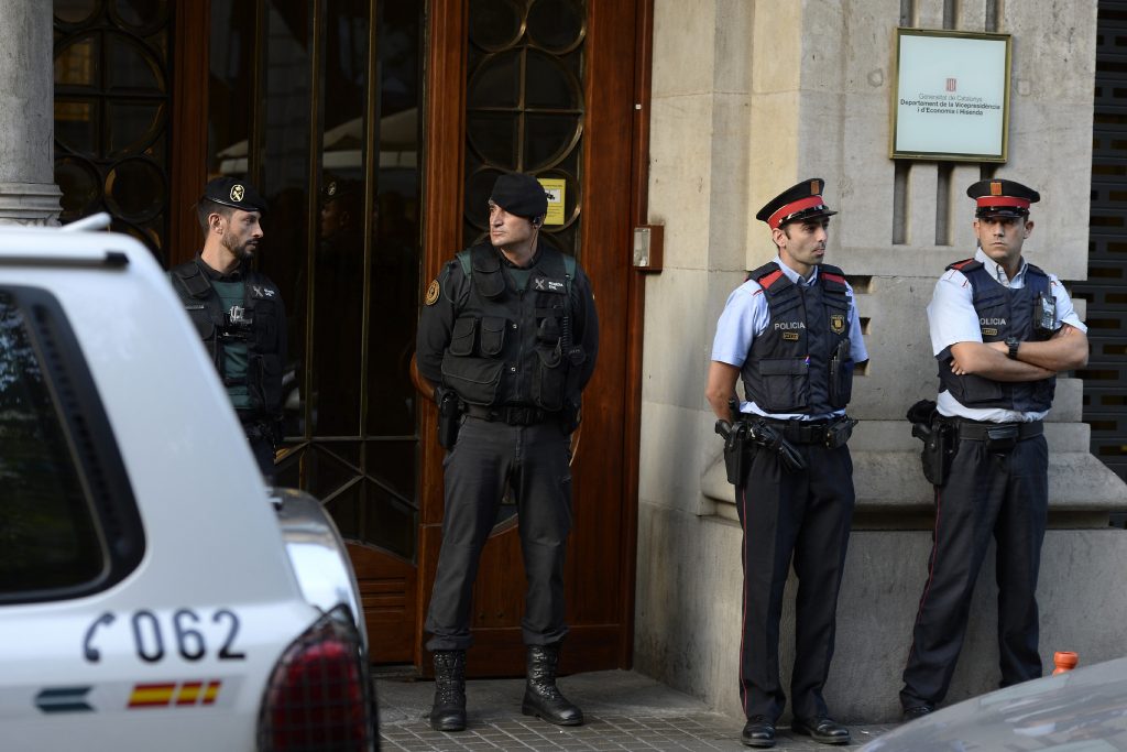 Guardia Civil prende vários membros do governo da Catalunha