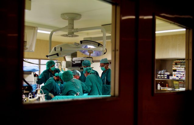 Guerra aos lóbis: depois da Educação vem aí a Saúde