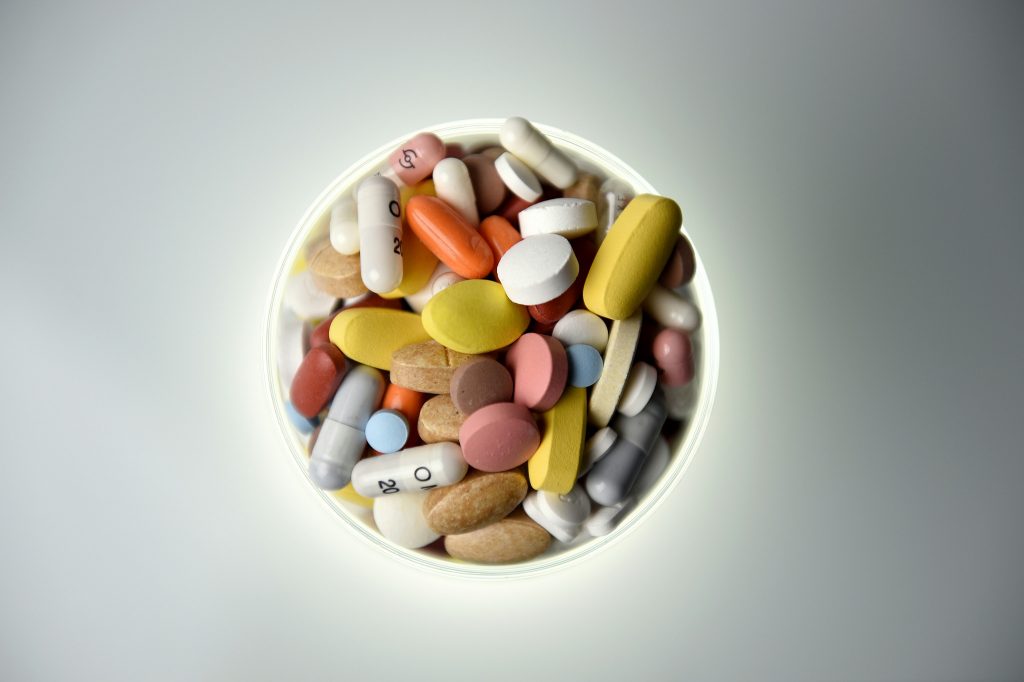 Guia dos medicamentos: Saiba para que servem, como atuam e os riscos dos psicotrópicos