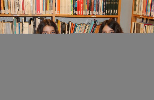 Há um duelo literário, entre gémeas, na Escola Henrique Medina
