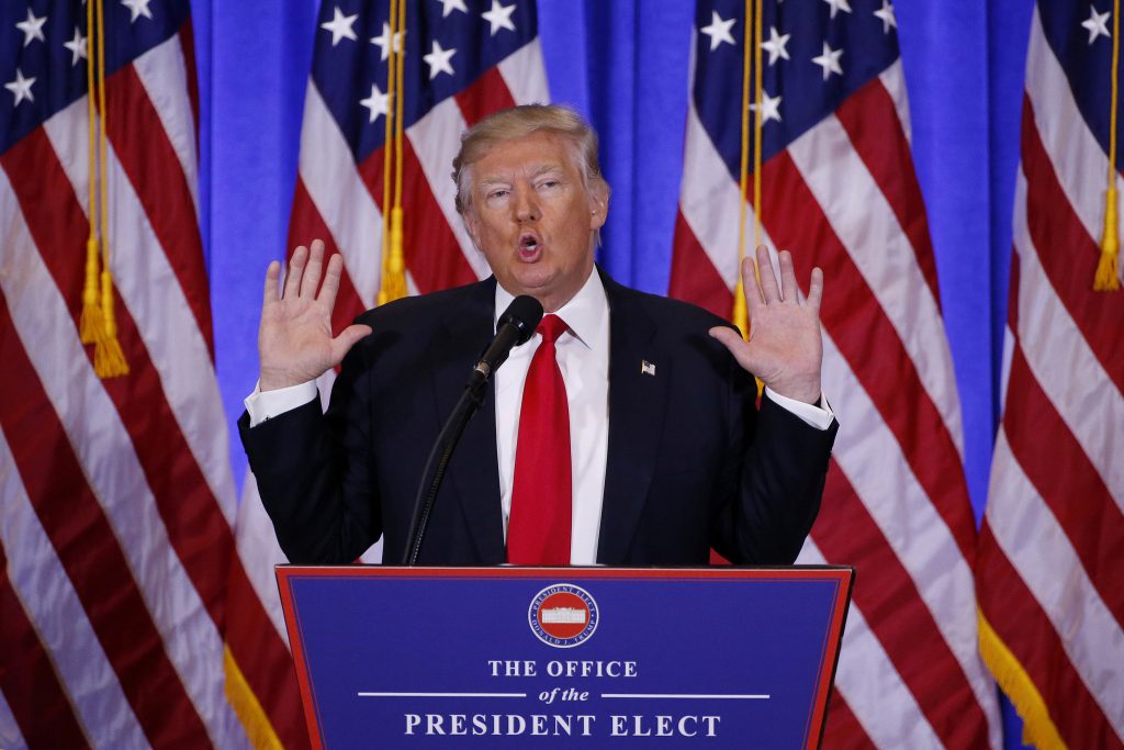 Há uma segunda fonte da informação comprometedora sobre Trump, diz a BBC
