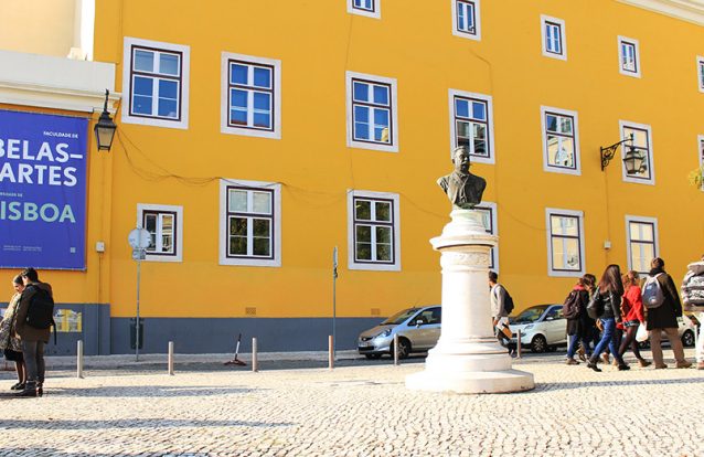 História de Arte em risco nos cursos de… arte