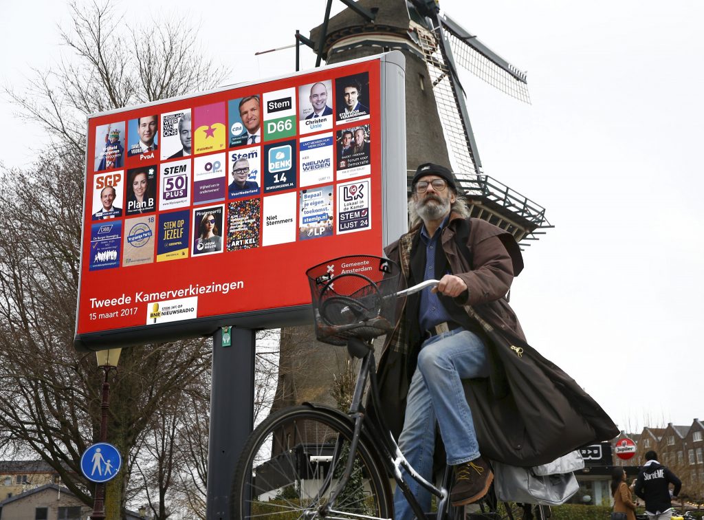 Holanda vai a votos em eleição dominada pela popularidade da extrema-direita