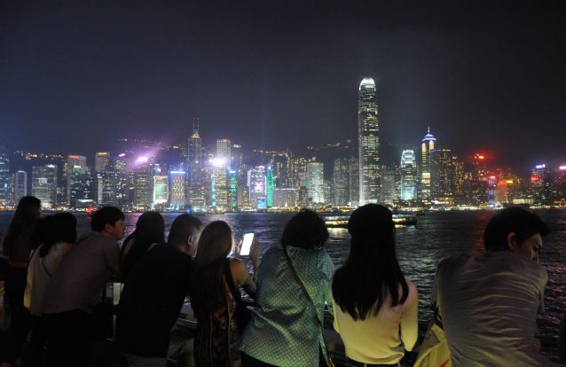 Hong Kong devia fazer yoga