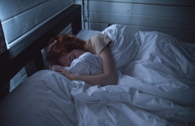 Identificada relação entre dormir num quarto com luz e a diabetes