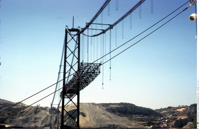 'Implosões, Construções e Demolições': Estruturas fluidas em Lisboa