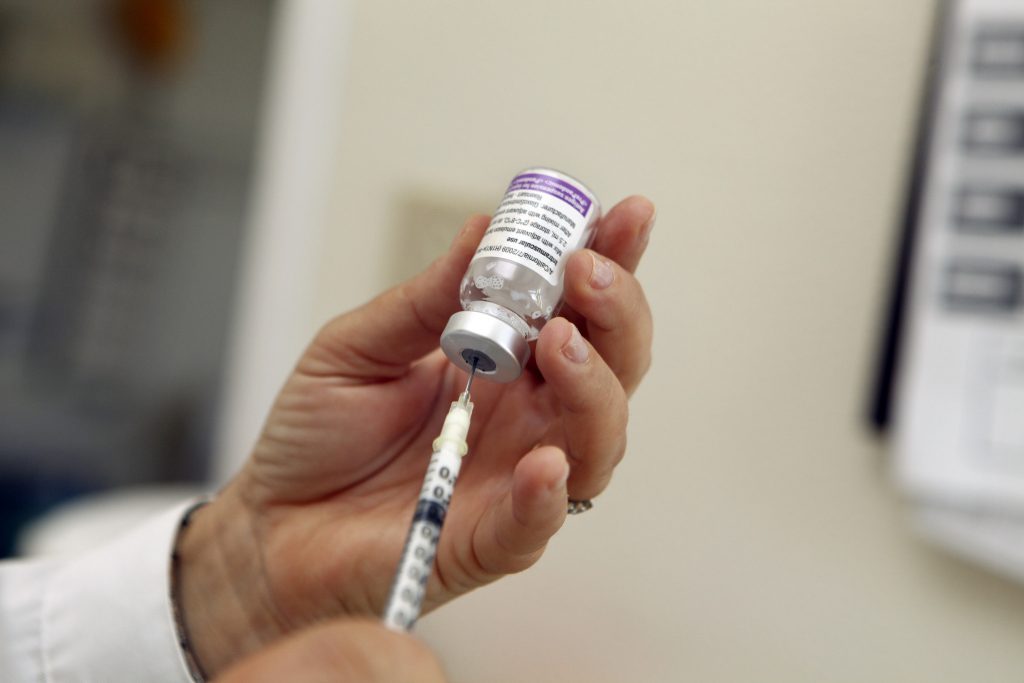 Ineficácia da vacina da gripe do ano passado responsável por 50 mil mortes "extra" no Reino Unido
