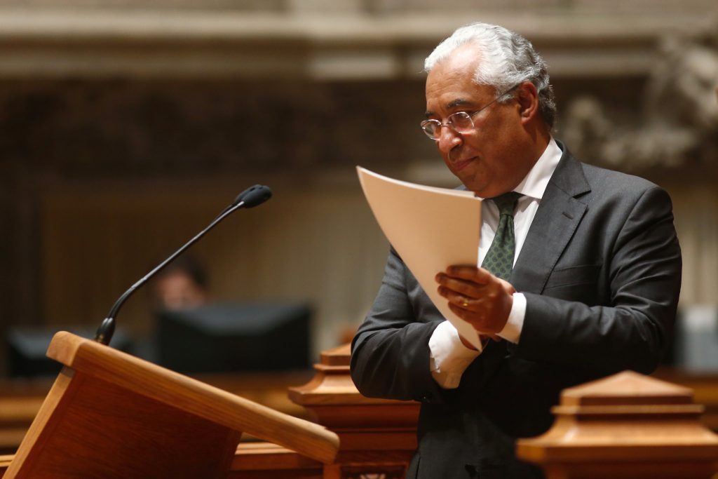 Já viu este filme? Governo volta a rever em baixa investimento público